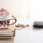 消費者金融はやばい?やめたほうがいいい?借りてる人の割合は?信用情報・金利・アコムなど