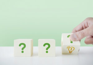 三井住友カードローンは審査厳しい？審査時間長い・土日。デメリットは？口コミ評判・在籍確認など