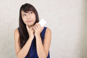 アコム土日借りれる？借入何時まで？24時間即日融資・夜の審査時間。日曜日にお金借りたい